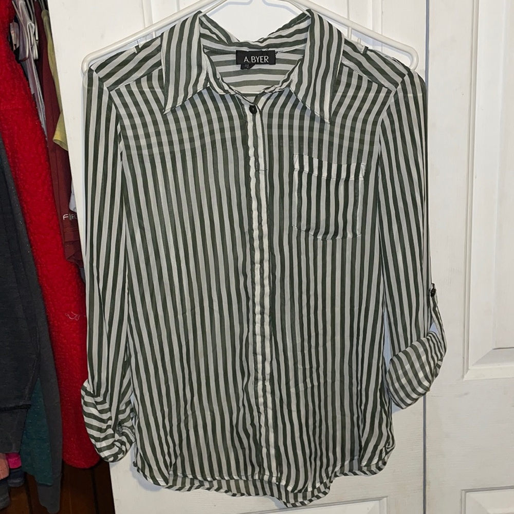 Women’s sheer button down